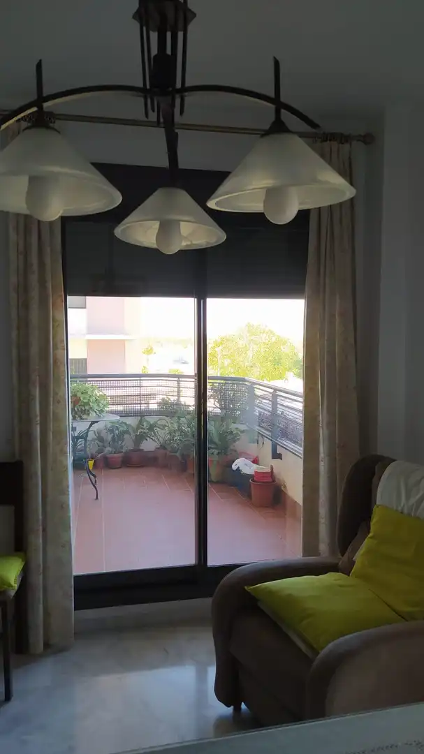 Flat with pool to rent in Casco Antiguo, imagen 7
