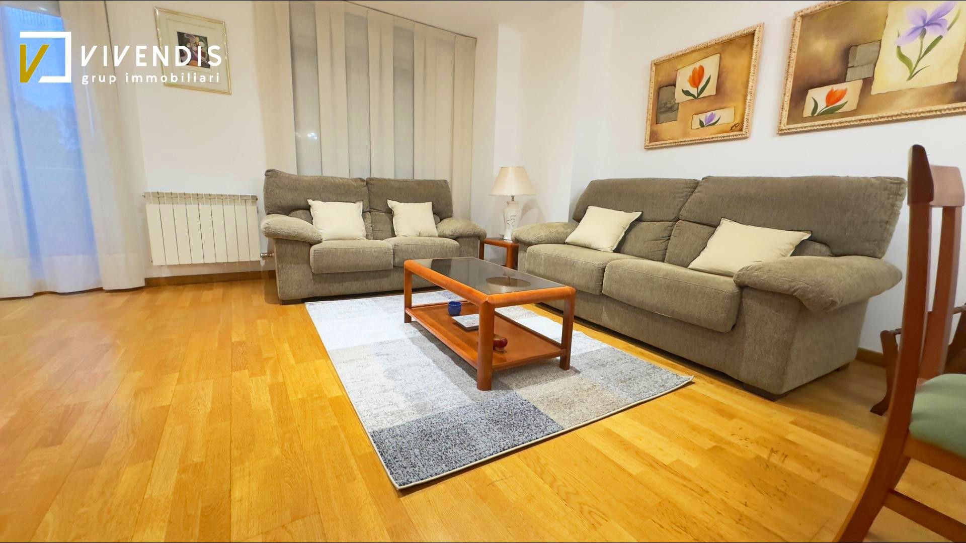 Sala d'estar de Pis de lloguer en  Lleida Capital amb Calefacció, Jardí privat i Balcó