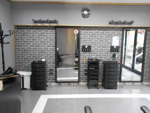 Local comercial en Alquiler en Avenida Iparraguirre en Txorierri - Ondiz - Udondo