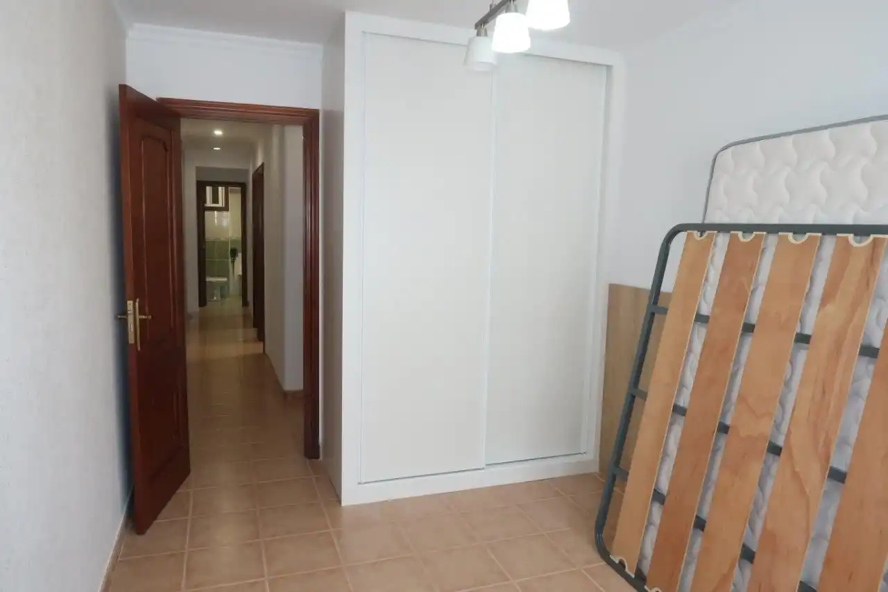 Wohnung zur Miete in A Coruña Capital  mit Heizung und Möbliert