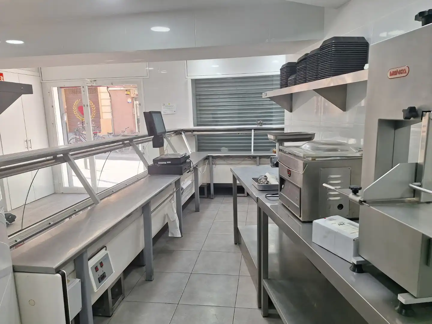 Business premises for transfer in Sants - Montjuïc, imagen 17