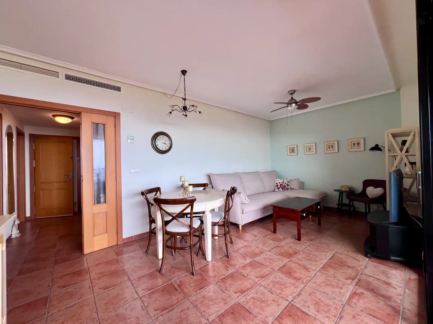Living room of Flat for rent in Villajoyosa / La Vila Joiosa  with Air Conditioner, Private garden and Terrace