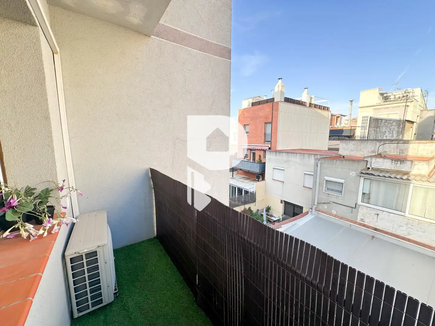 Balcony of Flat for sale in Cornellà de Llobregat  with Air Conditioner, Heating and Parquet flooring