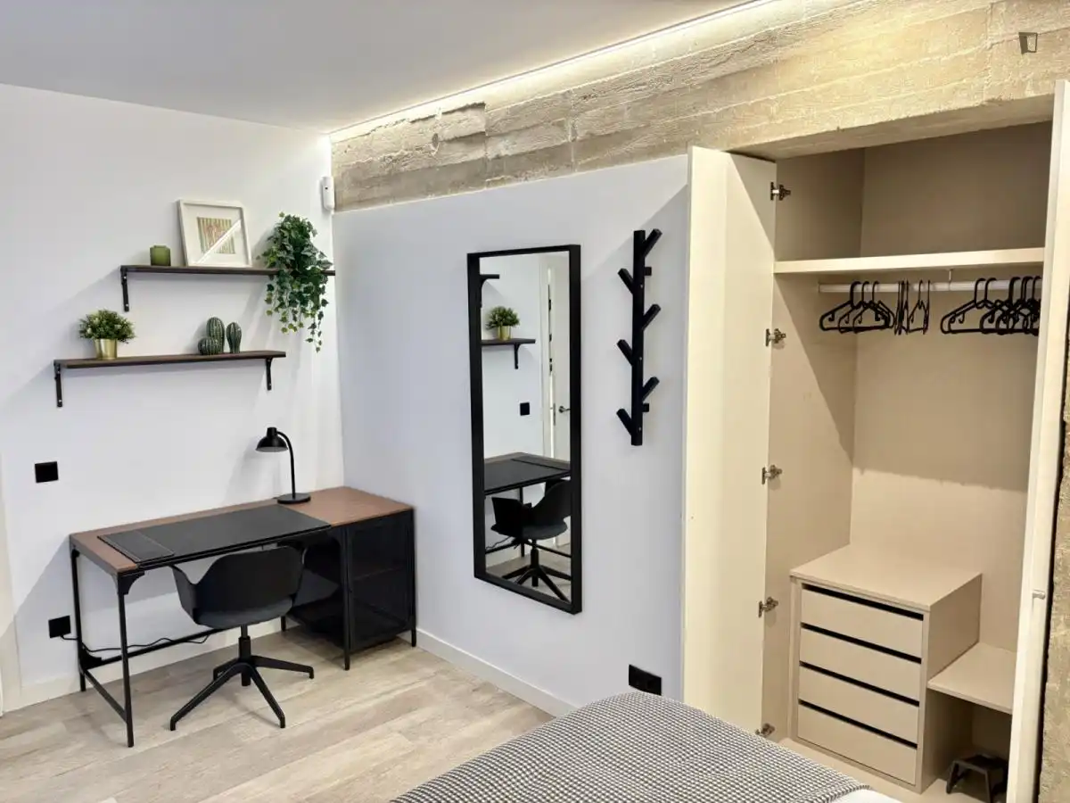 Habitación de Apartamento de alquiler en Madrid con Amueblado, Horno y Lavadora