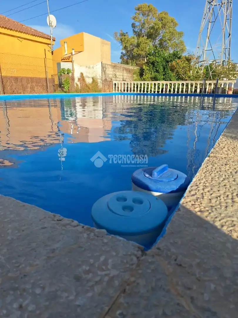 Piscina de Finca rústica en venta en Dos Hermanas