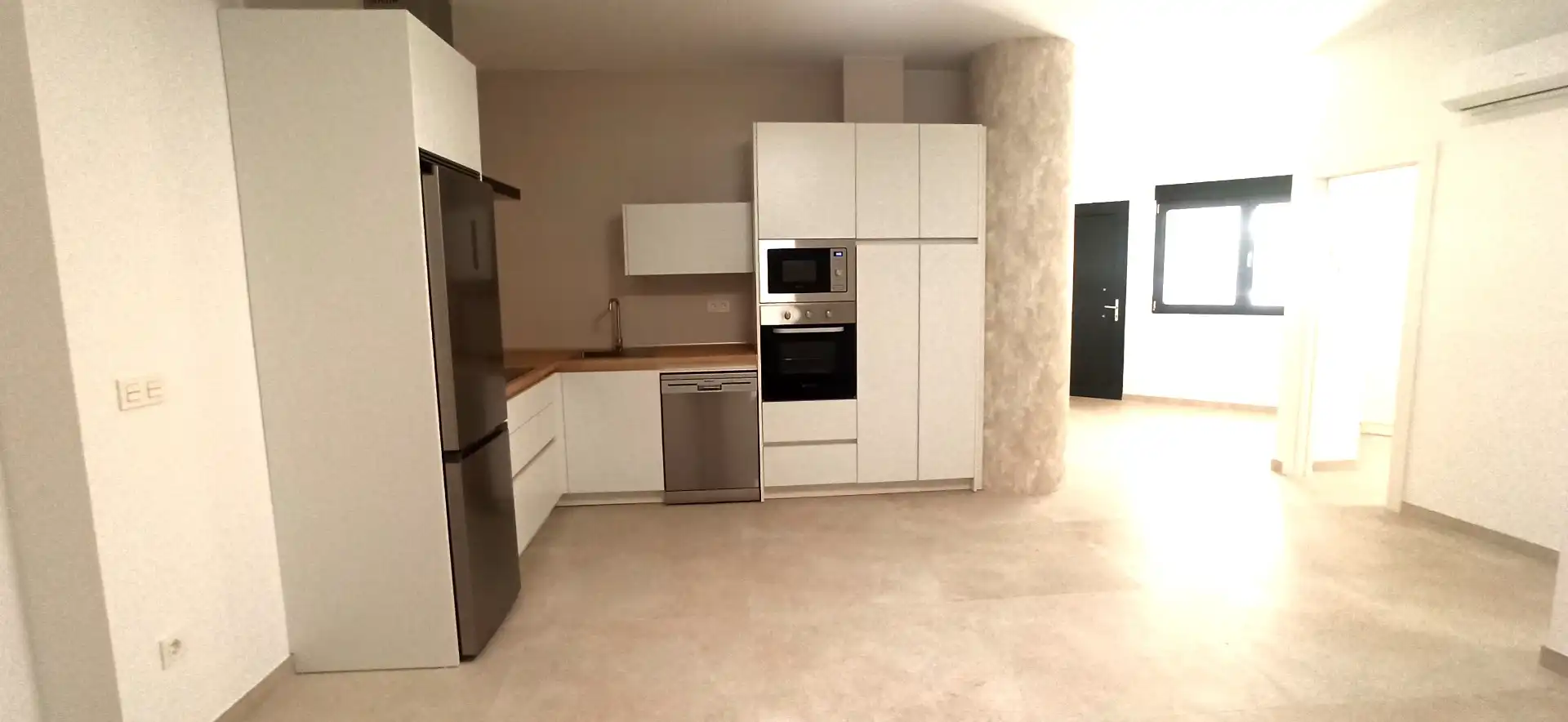 Cuina de Pis en venda en Granada amb Aire condicionat, Calefacció i Moblat