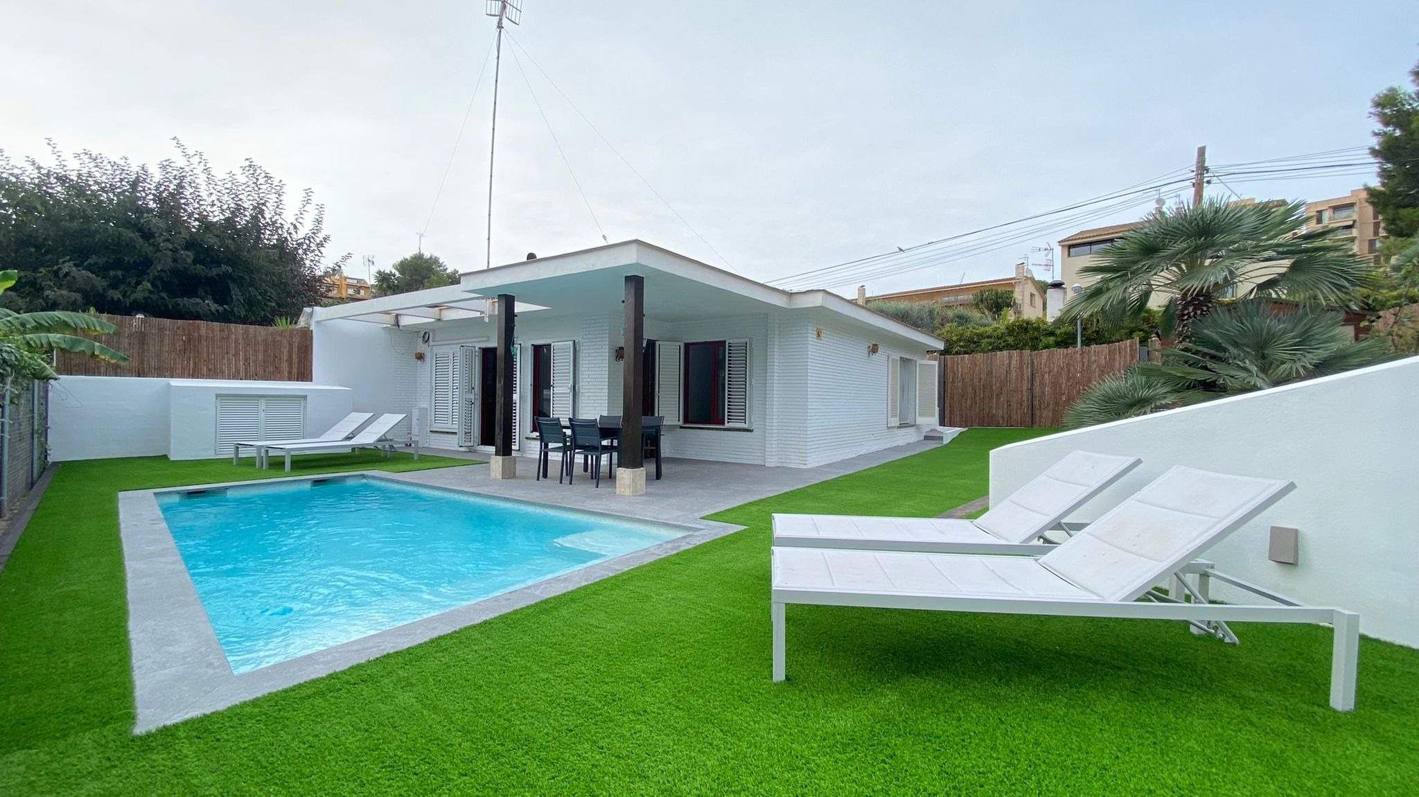 Swimming pool of House or chalet to rent in Sitges  with Private garden, Terrace and Swimming Pool
