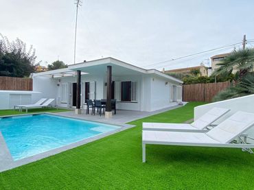 Casa amb piscina de lloguer a Passeig del Fondac