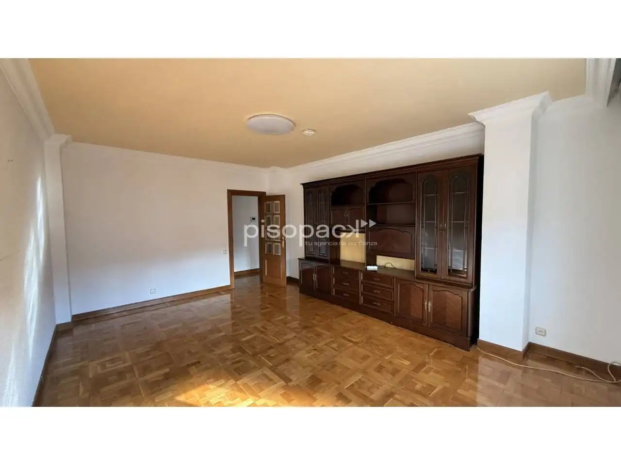 Sala de estar de Piso en venta en  Pamplona / Iruña con Aire acondicionado, Terraza y Trastero