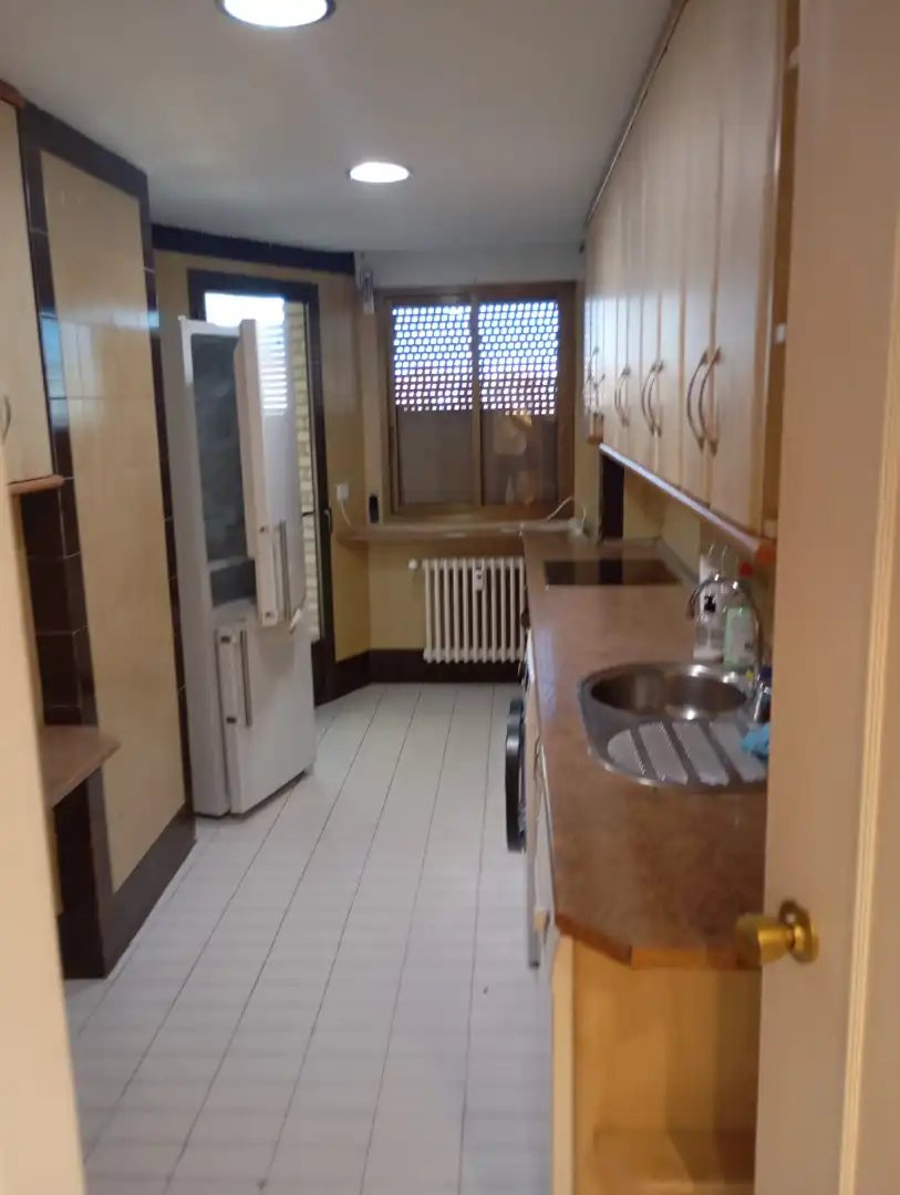 Kitchen of Flat for rent in Zaragoza  with Air Conditioner, Heating and Private garden