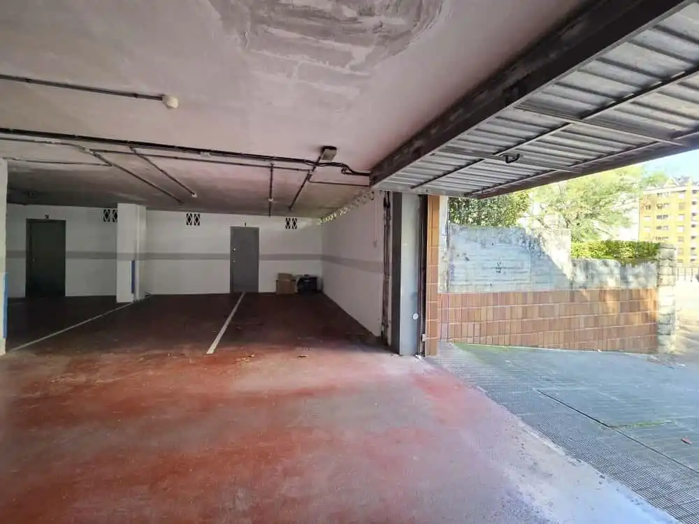 Aparcament de Dúplex en venda en Santander amb Calefacció, Jardí privat i Terrassa