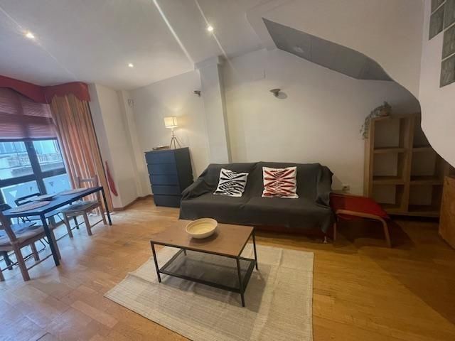 Living room of Duplex for sale in  Barcelona Capital  with Air Conditioner, Heating and Parquet flooring