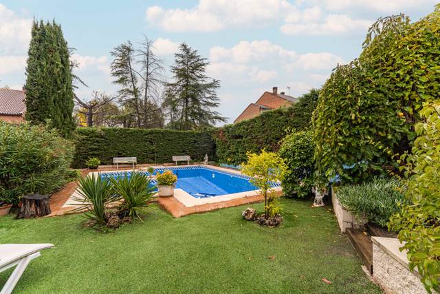 Casa-chalet en Venta en Calle de Sevilla en La Cárcaba - El Encinar - Montemolinos