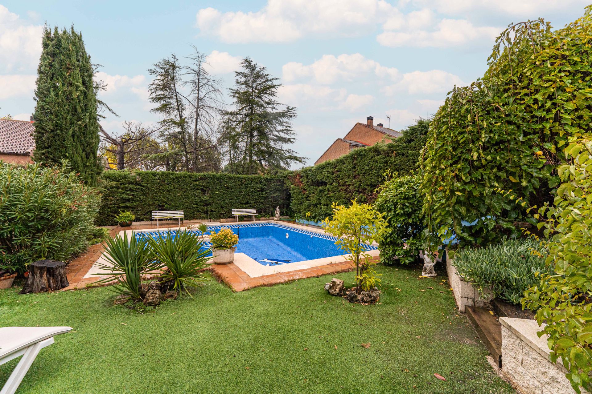 Piscina de Casa o xalet en venda en Arroyomolinos (Madrid) amb Aire condicionat, Calefacció i Jardí privat