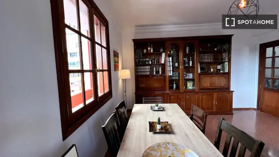 Comedor de Piso de alquiler en Las Palmas de Gran Canaria con Aire acondicionado, Calefacción y Amueblado