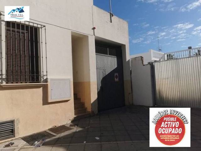 Casa-chalet en Venta en Calle de Almonaster la Real en Lepe