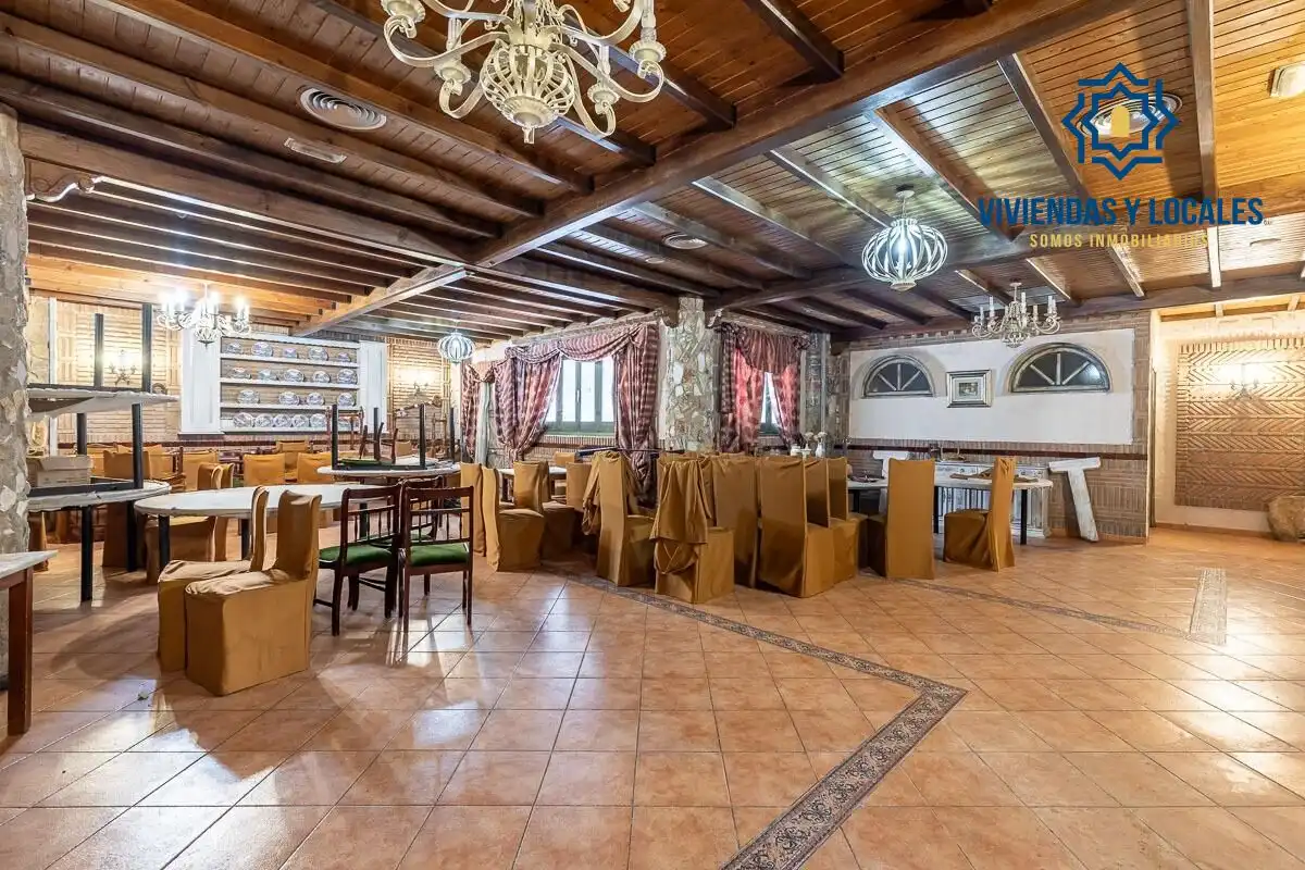 Local comercial en venda a Pinos Genil, imagen 17
