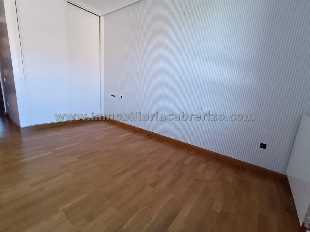 Flat for sale in Calle Rodrigo de Arriaga Mendo, Residencia