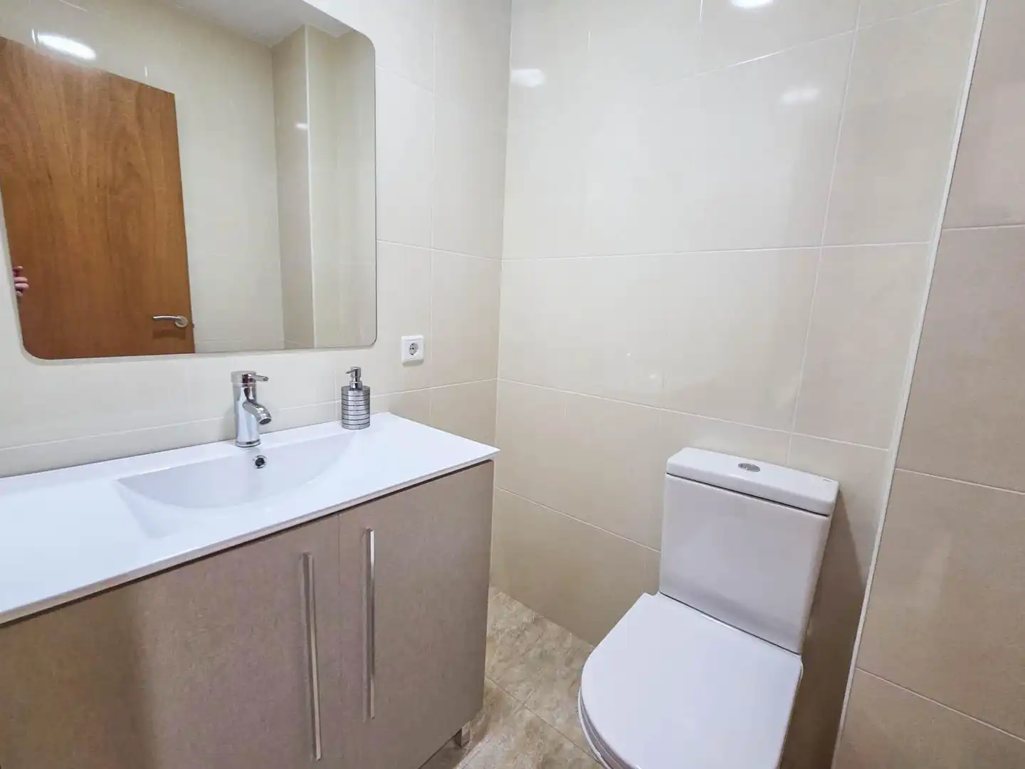 Baño de Casa adosada en venta en Vilanova del Camí con Calefacción, Terraza y Trastero