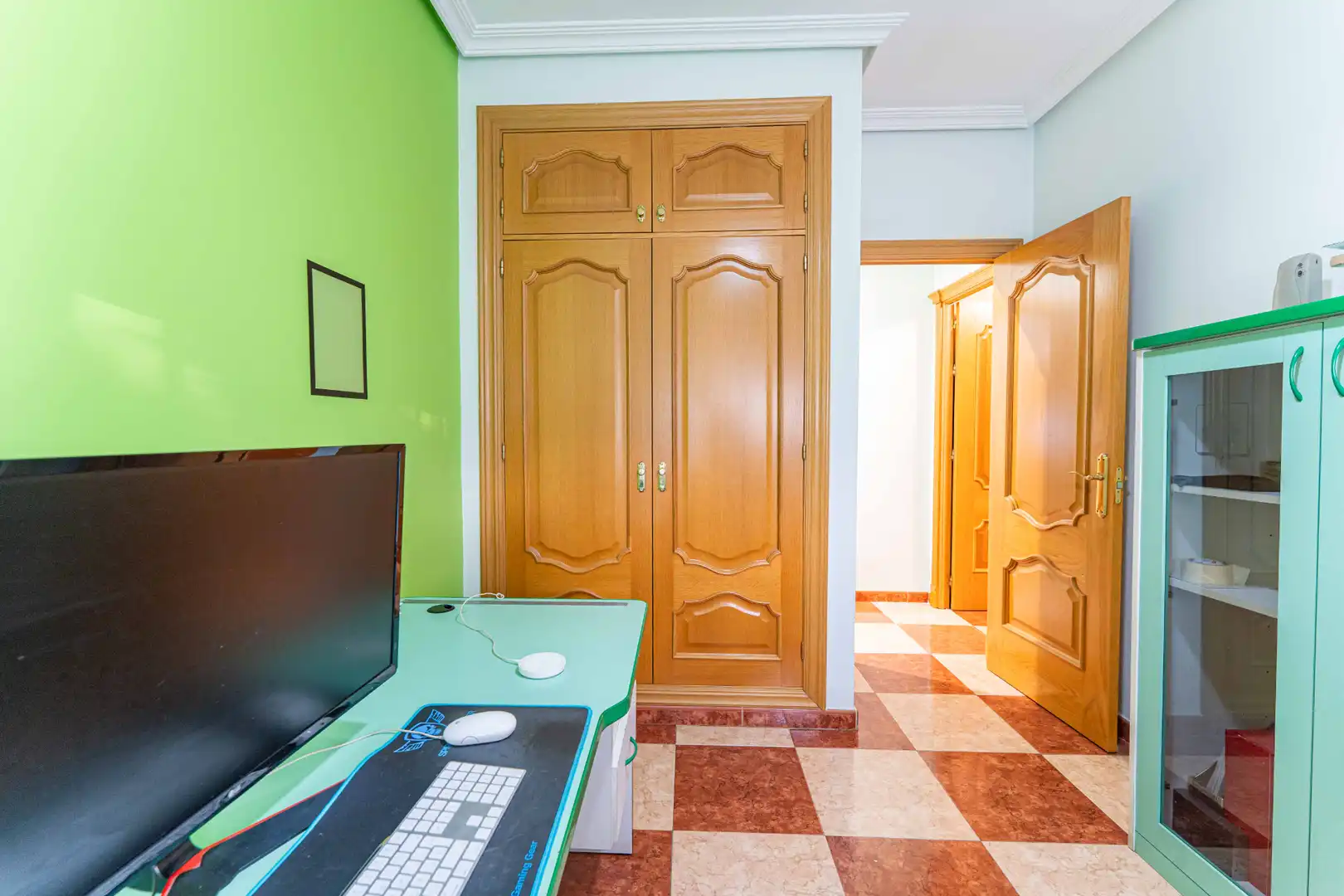 Houses for sale in Sevilla la Nueva  with Air Conditioner, Heating and Private garden