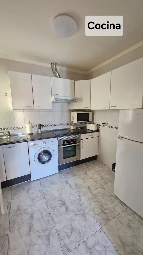 Flat for rent in HERIZ, Antiguo