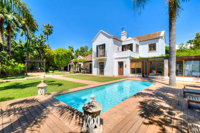 Casa-chalet en Alquiler en Calle 5B en Guadalmina Baja