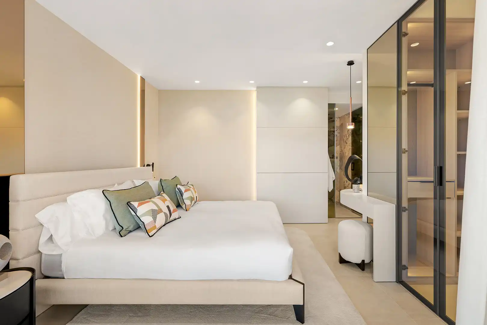 Bedroom of Apartments for sale in Estepona  with Air Conditioner, Terrace and Swimming Pool