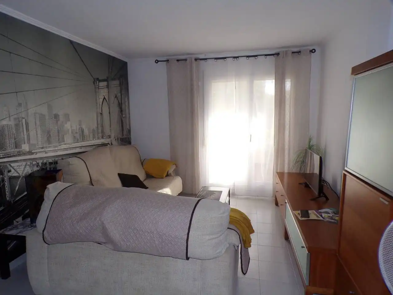 Bedroom of Flat for sale in Figueres  with Terrace and Furnished