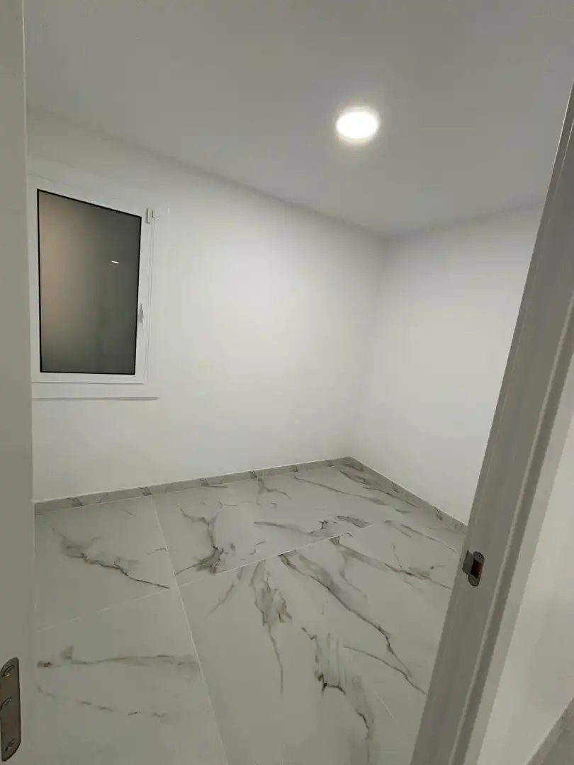Schlafzimmer von Wohnung zum Verkauf in Santa Coloma de Gramenet