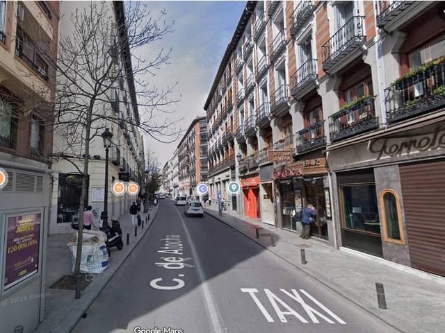 Piso en Venta en Calle de Atocha en Cortes - Huertas