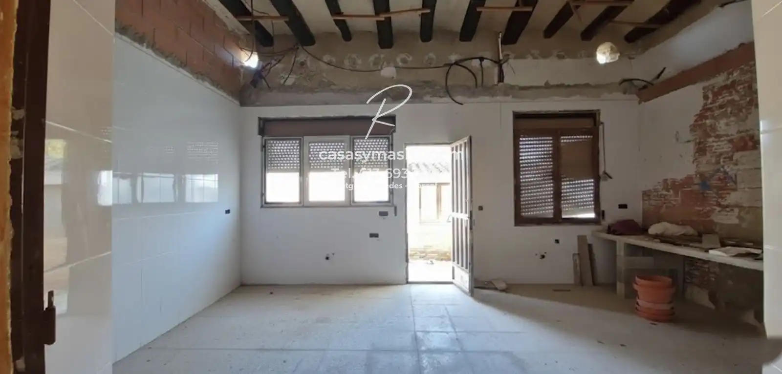 Country homes for sale in Avinyonet del Penedès  with Balcony