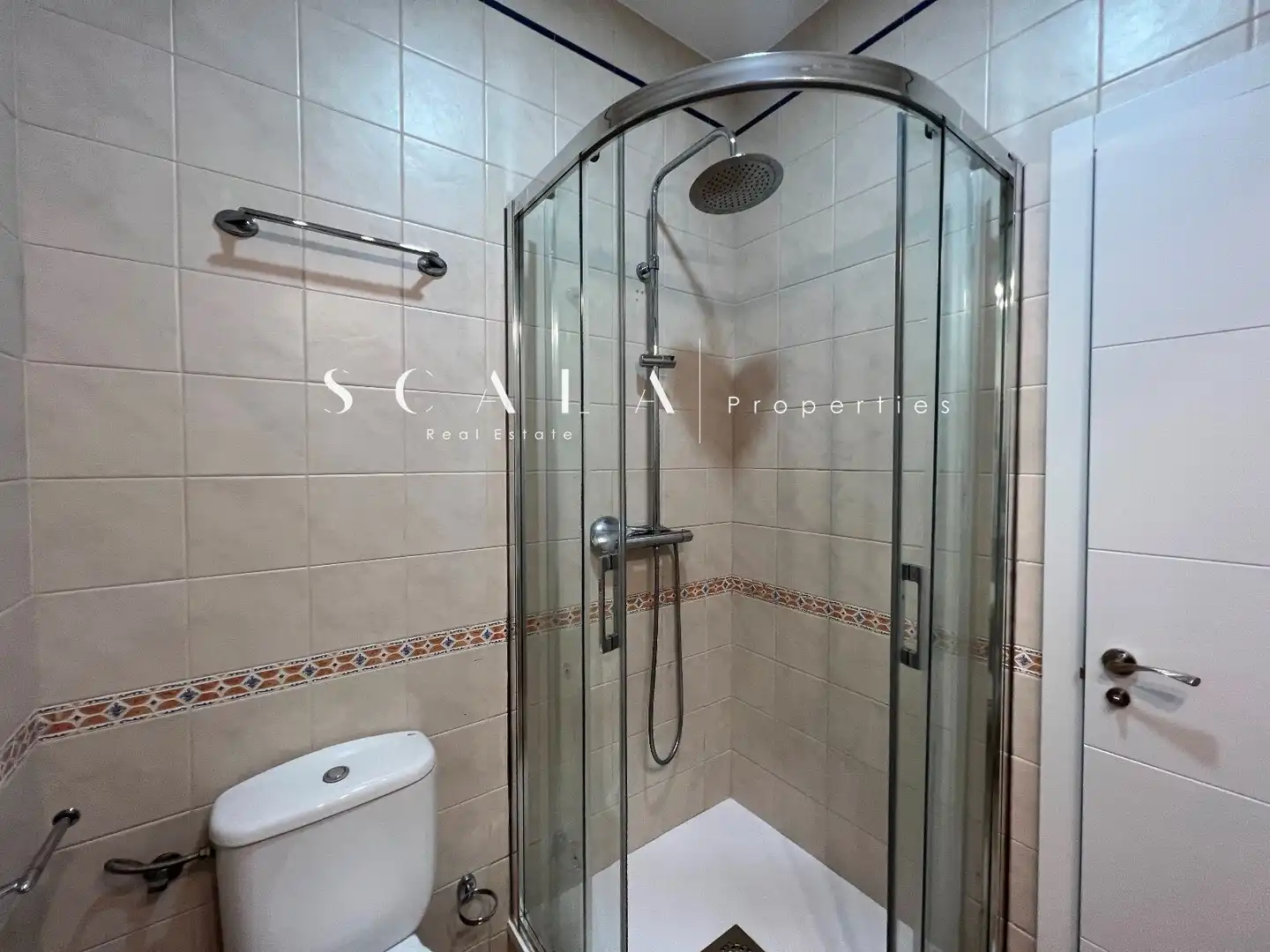 Flat with lift to rent in Fernan Gonzalez, imagen 40