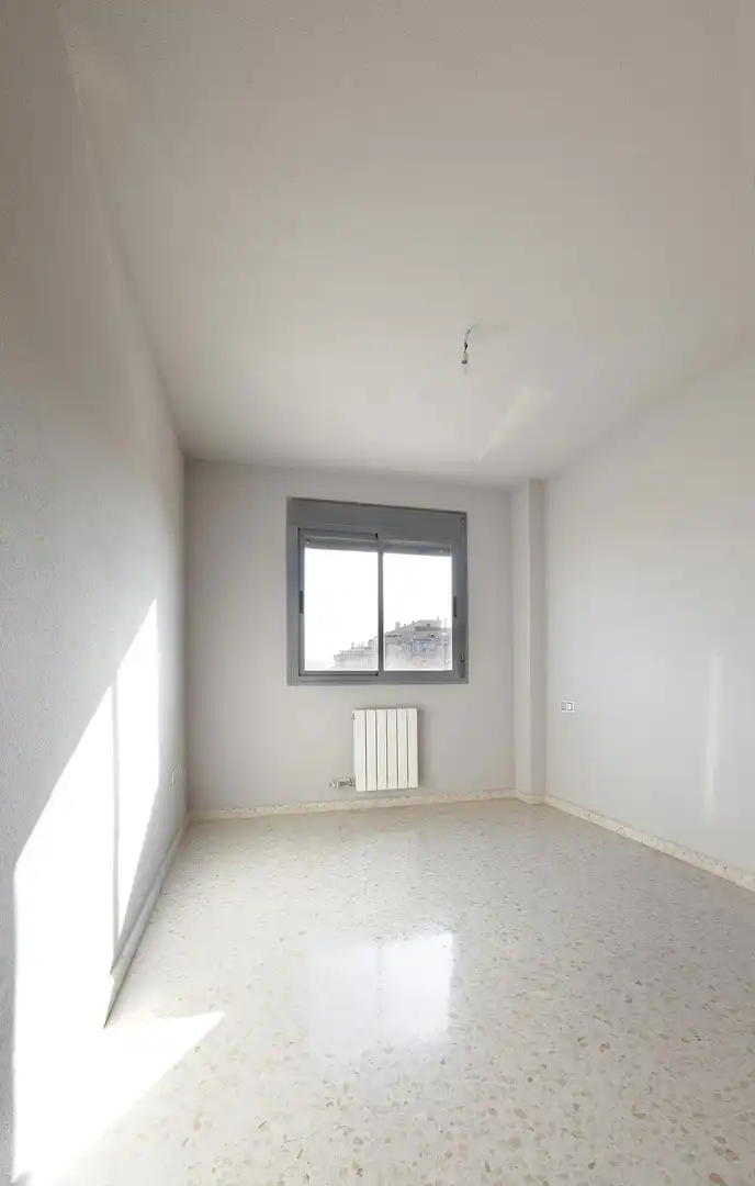 Schlafzimmer von Wohnung zur Miete in Granada mit Heizung und Ofen