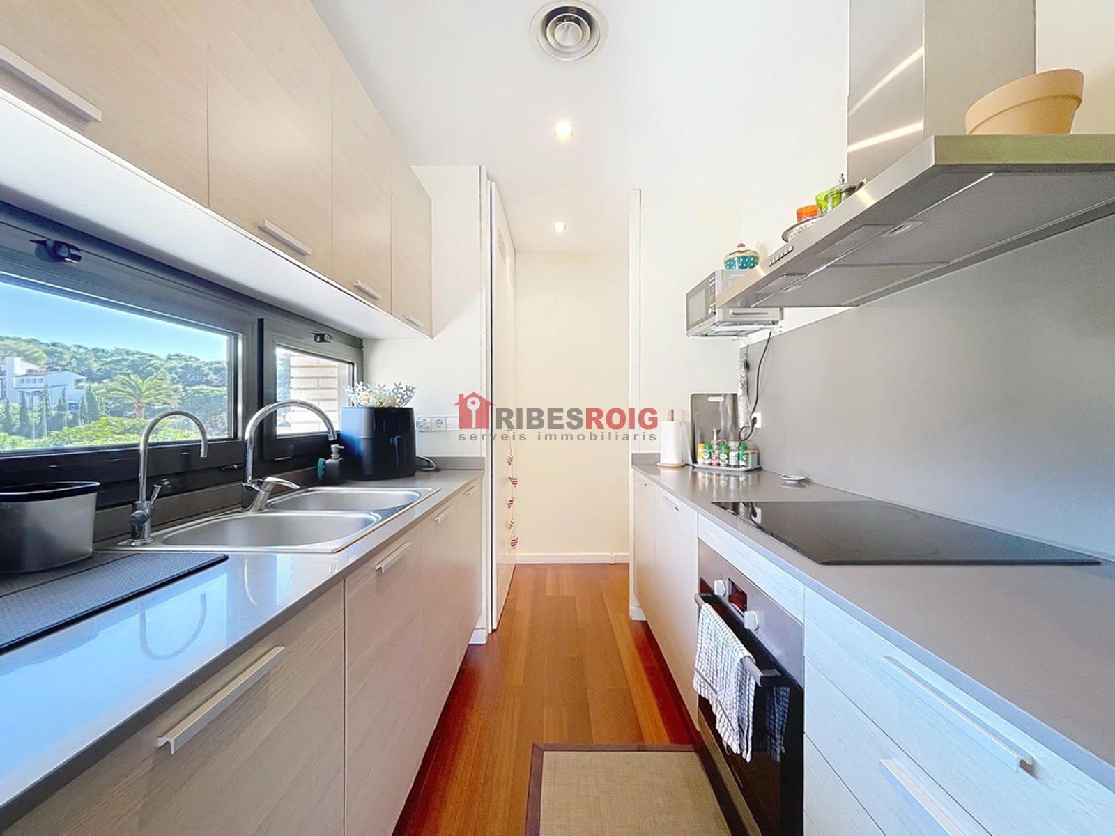 Cuina de Àtic en venda en Sant Pere de Ribes amb Aire condicionat, Calefacció i Terrassa