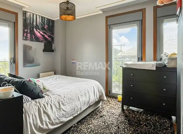 Habitación de Piso en venta en Vigo  con Calefacción y Trastero