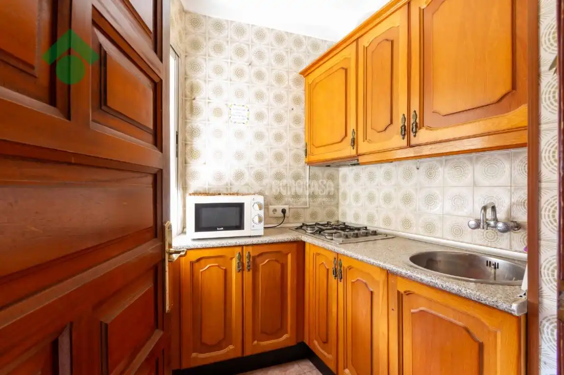 Cocina de Estudio en venta en Vélez-Málaga con Terraza, Amueblado y Piscina comunitaria