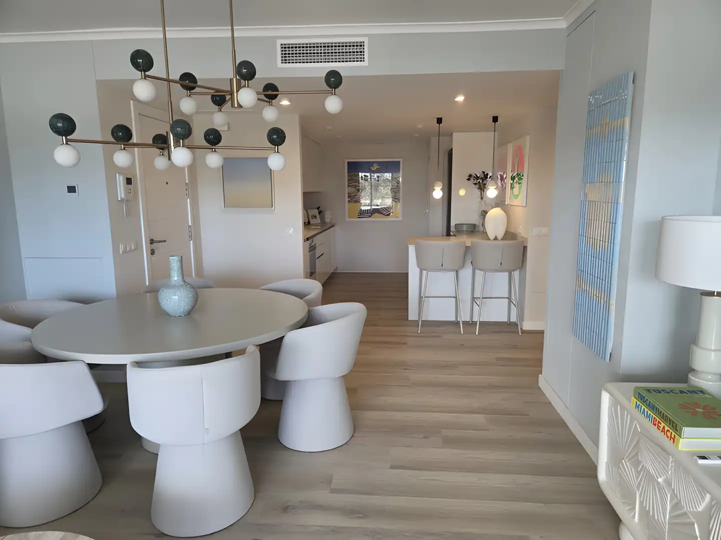 Apartament amb piscina en venda a Nueva Andalucía, imagen 3