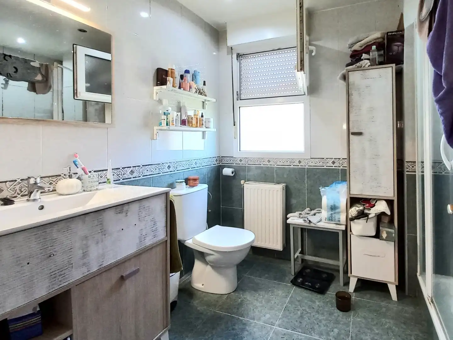 Baño de Casa adosada en venta en Cayuela con Calefacción, Jardín privado y Terraza