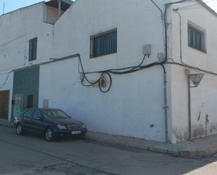 Exterior view of Industrial buildings for sale in La Puebla de Almoradiel