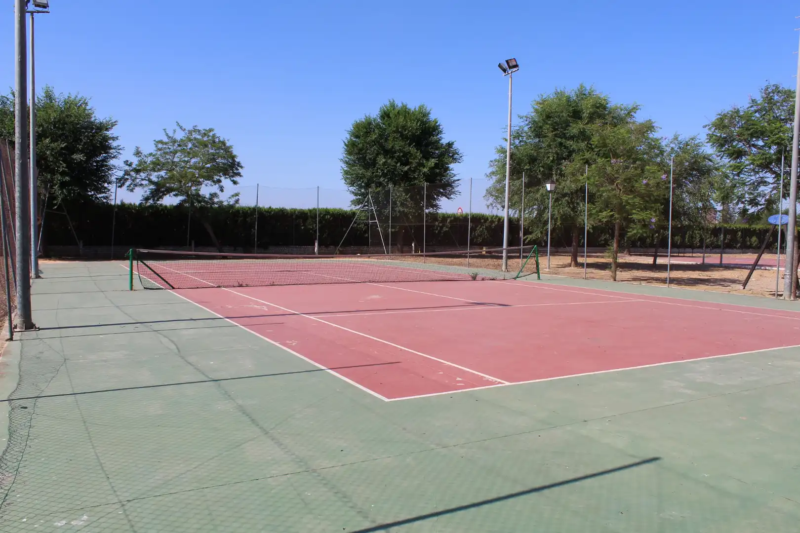 Jardí de Casa o xalet en venda en Alcalá de Guadaira amb Aire condicionat, Jardí privat i Piscina