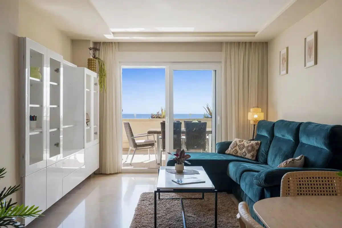 Apartamento con terraza en venta en Selwo, imagen 7