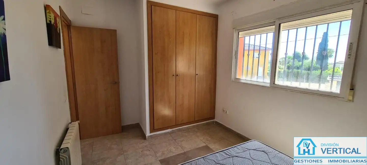 Bedroom of Houses for rent in Riba-roja de Túria  with Air Conditioner, Private garden and Swimming Pool