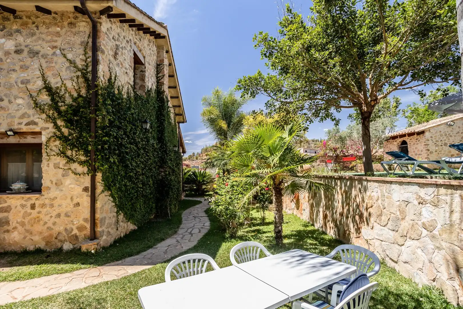 Jardí de Casa o xalet en venda en Pedralba amb Aire condicionat, Calefacció i Jardí privat