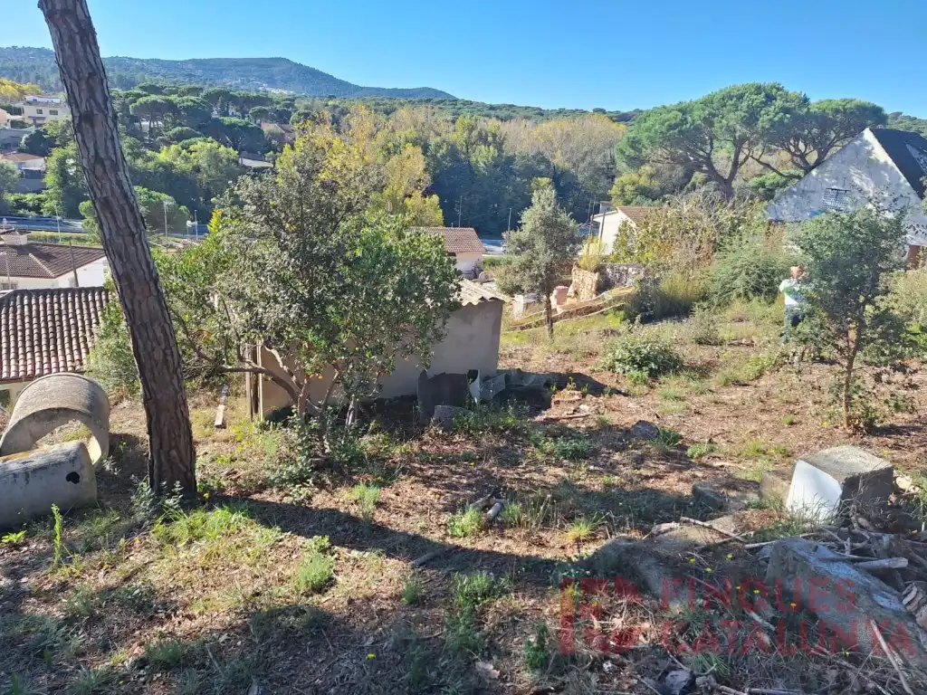 Terreny residencial en venda a Carrer del Puig Colomer