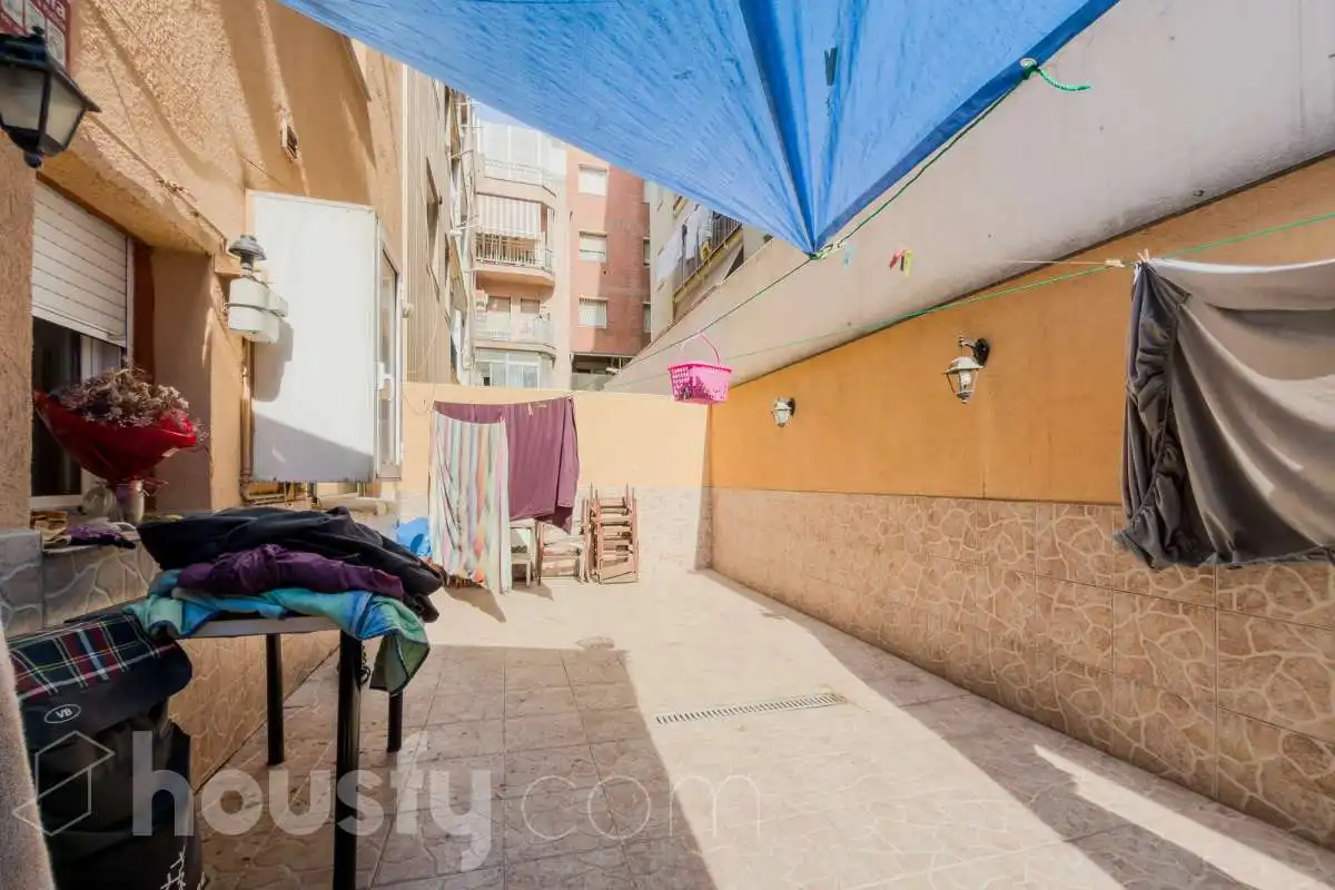 Exterior view of Flat for sale in El Prat de Llobregat  with Air Conditioner, Heating and Terrace