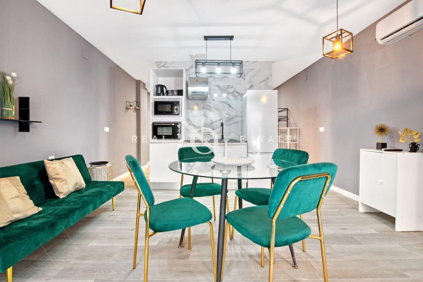 Dining room of Flat for sale in  Valencia Capital  with Air Conditioner, Heating and Alarm