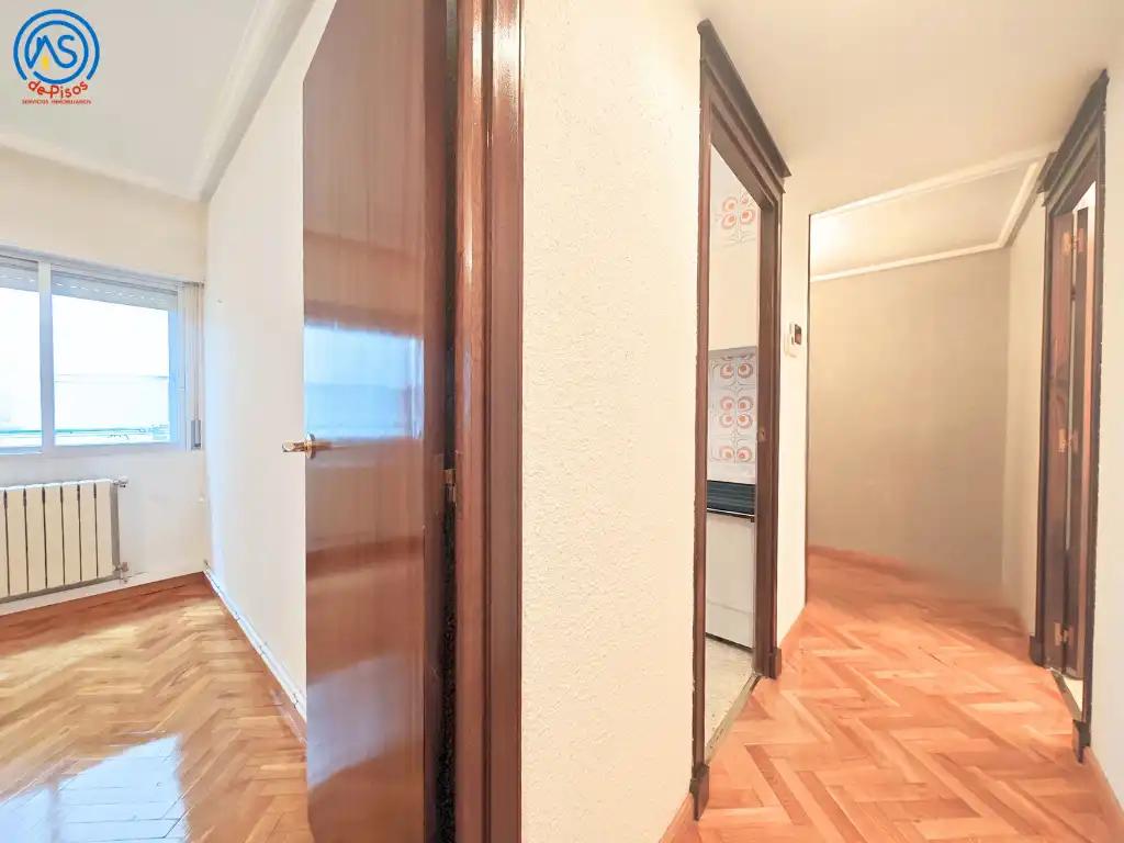 Piso en venta en Zaragoza con Calefacción, Parquet y Horno