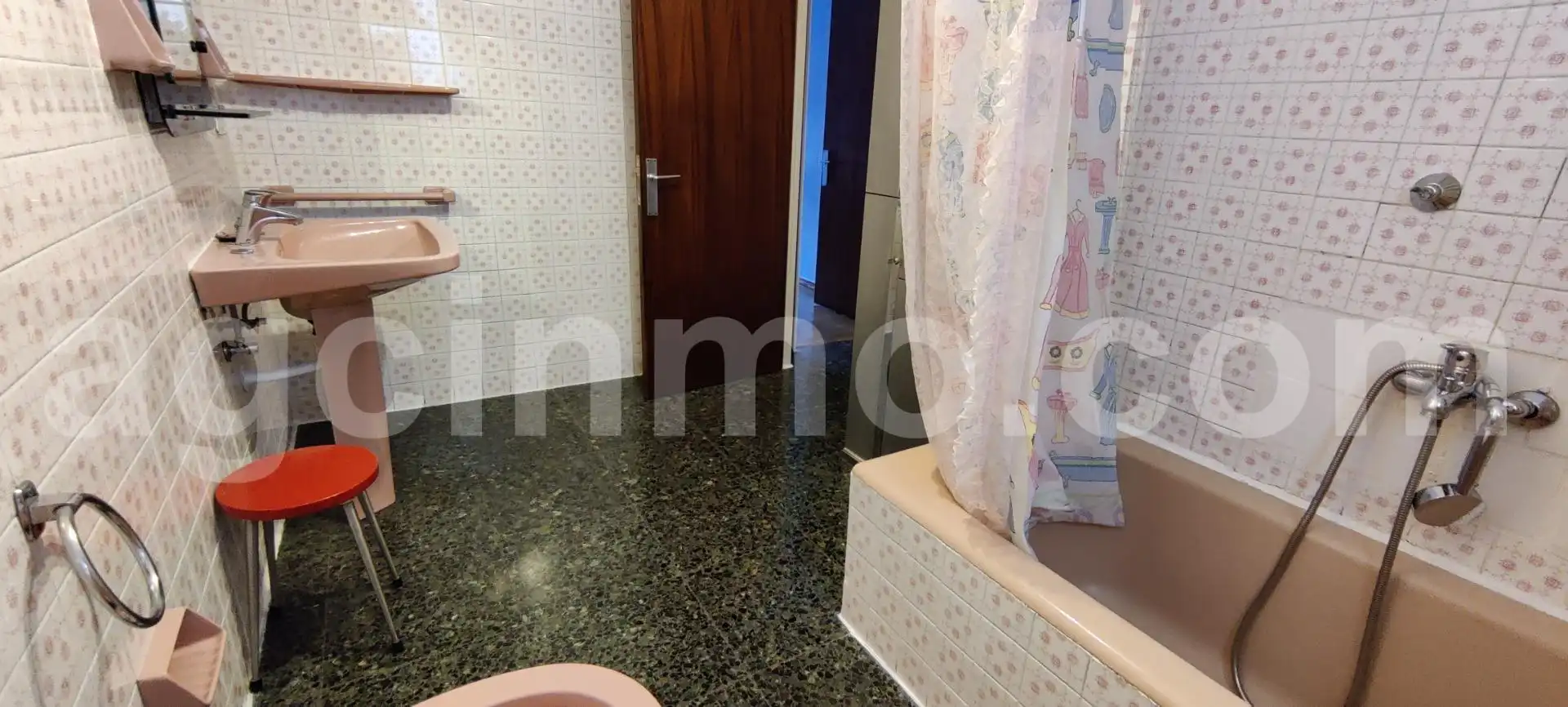 Bathroom of Flat for sale in Valladolid  with Heating, Terrace and Storage room
