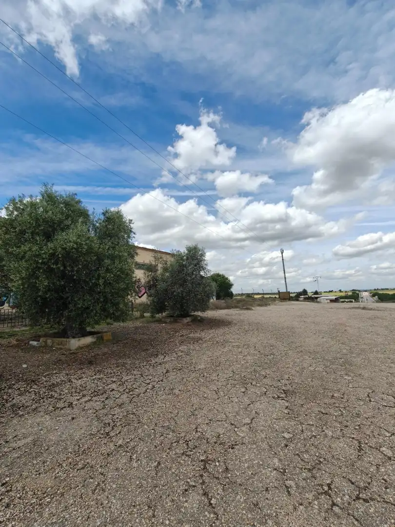 Residential for sale in Nambroca