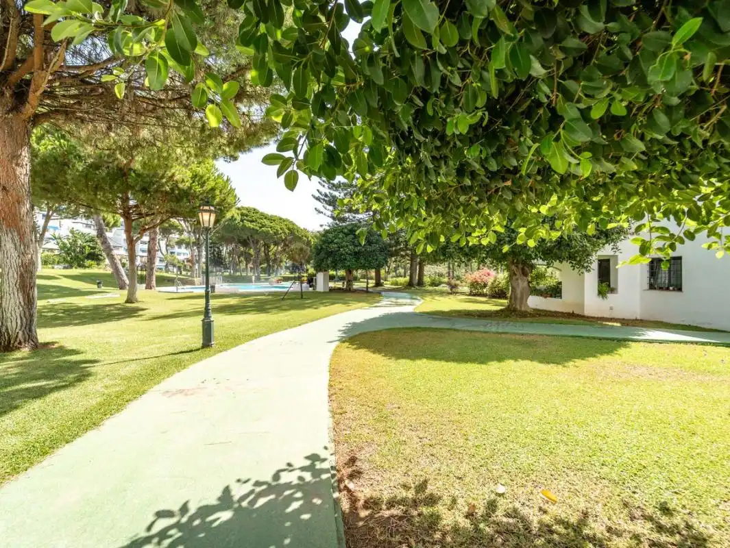 Exterior view of Flat for sale in Marbella  with Air Conditioner, Heating and Private garden